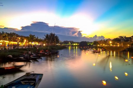HOI AN VESPA BY NIGHT FOOD TOUR 4 HOURS