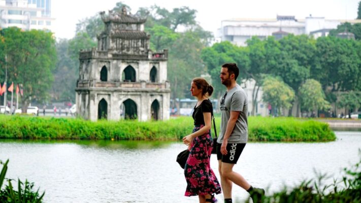 5-Days-Hanoi-Halong-Ninh-Binh-Discovery-4-6