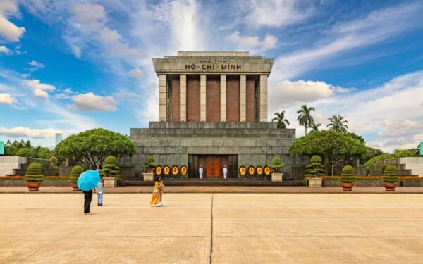 5-Days-Hanoi-Ninh-Binh-Ha-Long-One-Day-Discovery