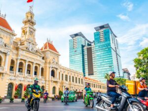 7-Day-Classic-tour-in-Vietnam-1