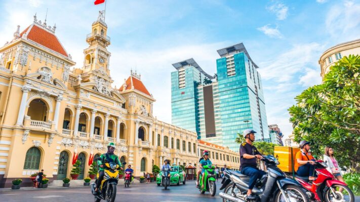 7-Day-Classic-tour-in-Vietnam-1