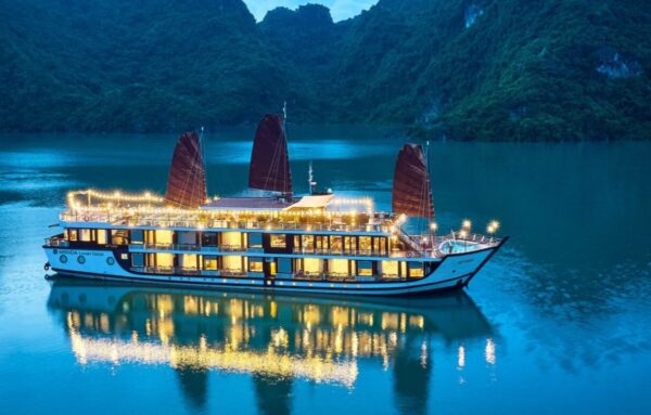 Amanda-Halong-Cruise-3D2N