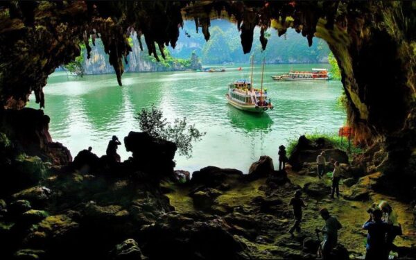 Amanda-Halong-Cruise-Trip-Day-1