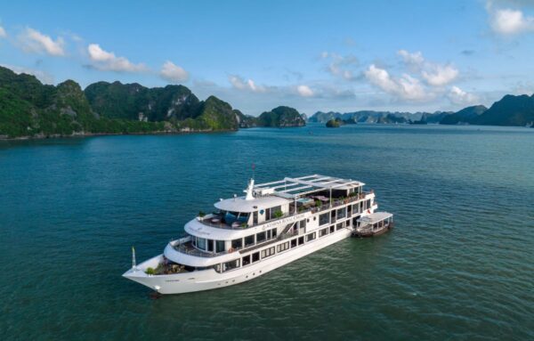 Athena-Signature-Royal-2D1N-16-Cabin