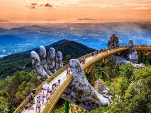 Golden Bridge Da Nang - 