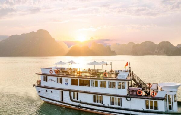 Bhaya-Legend-5-Cabins-2D1N-Charter