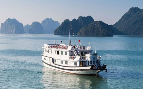 Bhaya-Premium-2D1N-Sharing-Cruise