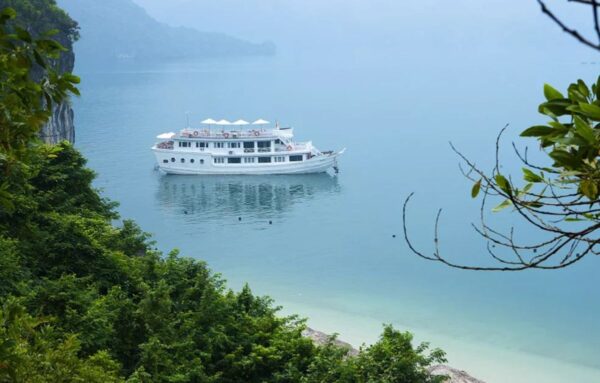 Bhaya-Premium-3D2N-Sharing-Cruise