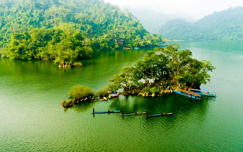 Cao-Bang-Ban-Gioc-Ba-Be-Packages-3D2N-Private-Tour
