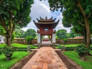 DUONG-LAM-ANCIENT-VILLAGE-AND-HANOI-CITY-TOUR