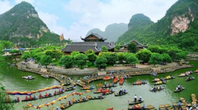 Day-Trip-To-Hoa-Lu-TrangAn-Bich-Dong