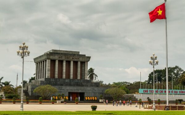Duong-Lam-Ancient-Village-And-Hanoi-City-Tour-Private-Tour