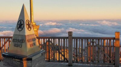 Fanxipang-Peak-By-Cable-Car-Hanoi