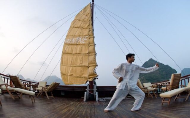 Full-Day-Cruising