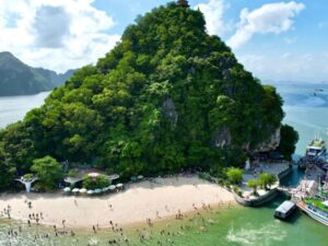 Hanoi-Danang-6-Days-5-Nights-4