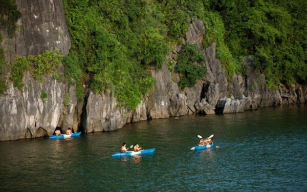 Hanoi-Halong-Bay-Lan-Ha-Bay