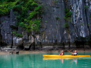 Hanoi-Halong-Bay-Luon-Cave-TiTop