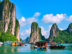 Hanoi-Halong-Bay-by-Shuttle-Bus