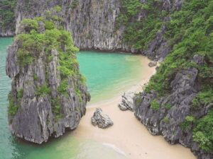 Hanoi-Lan-Ha-Bay