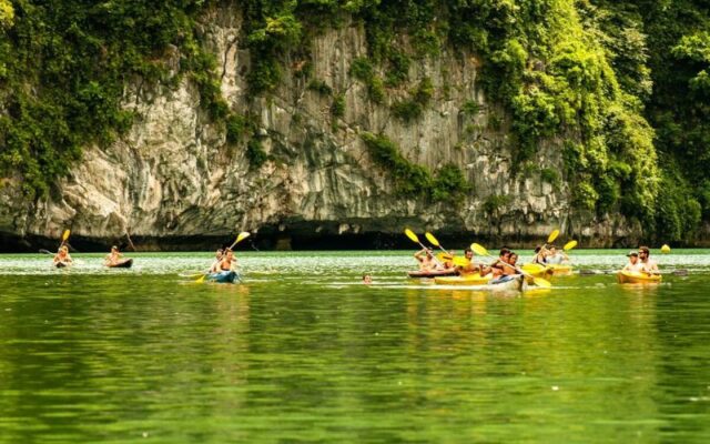 Hanoi-Lan-Ha-Bay