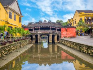 Lai Vien pagoda - a symbol of the old city of Hoi An.