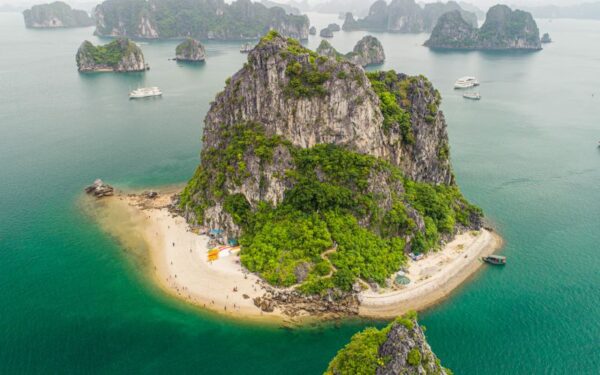Lan-Ha-Bay