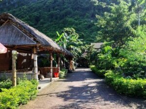 Lan-Ha-Bay