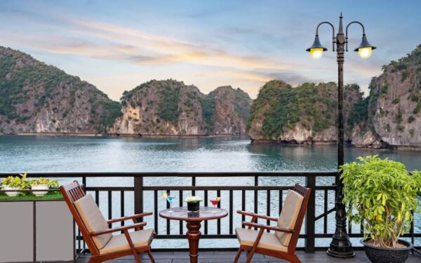 Lan-Ha-Bay
