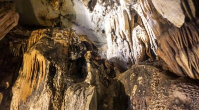 Lan-Ha-Bay-Halong-Bay-Hanoi