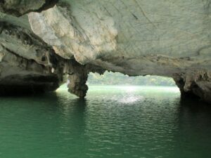 Lan-Ha-Bay-Hanoi