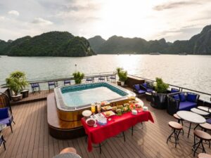 Lan-Ha-Bay-Hanoi