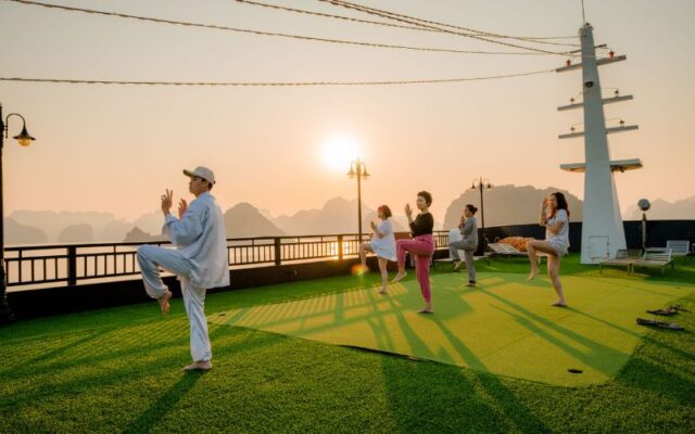 Lan-Ha-Bay-Tai-Chi-Lesson-Frog-Pond-Area-Hanoi