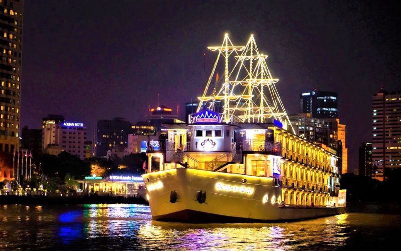 Saigon-river-boat-Private-dinner-2