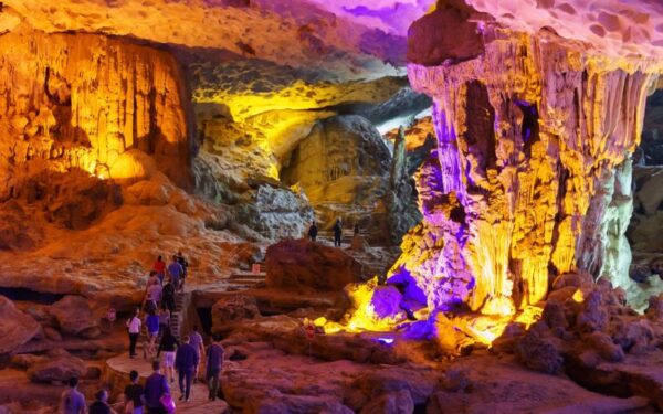 Sung-Sot-Cave-Halong-Hanoi