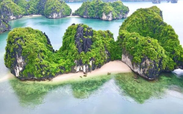 Viet-Hai-Village-Ba-Trai-Dao-Beach