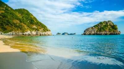 Cat-Ba-01-Day-On-Serenity-Cruise