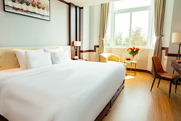 Van Phat Riverside Can Tho deluxe river view