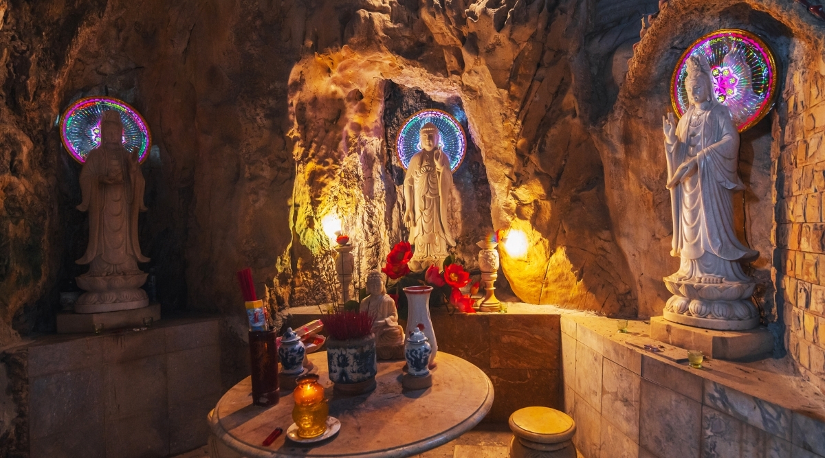 Am Phu Cave