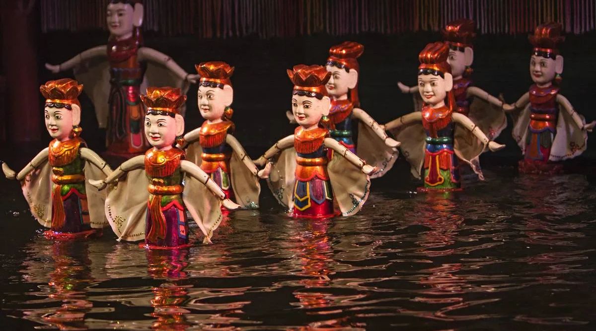 Water pupper show