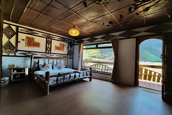OChau Meo Vac Homestay Ha Giang Deluxe double room